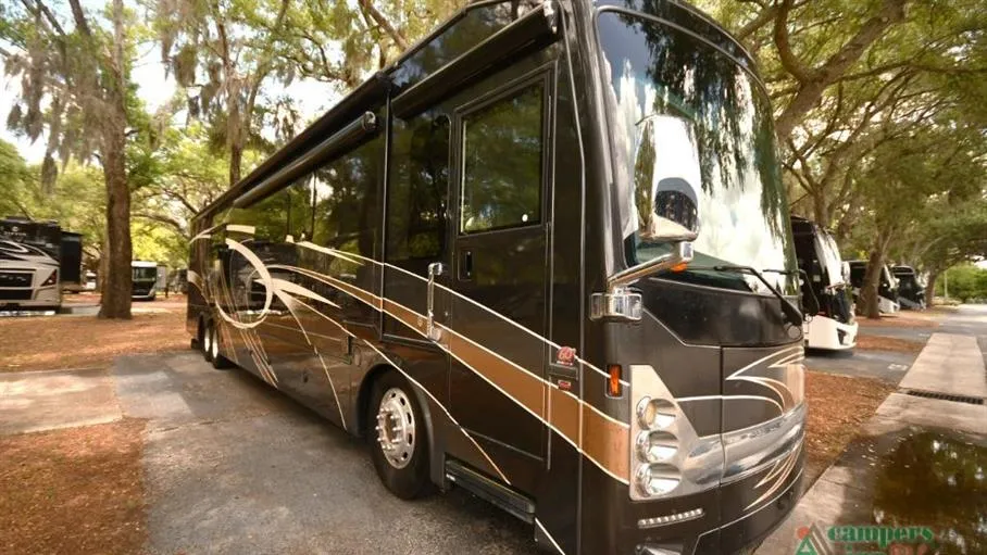 2015 Thor Motor Coach Tuscany 44MT - Main photo