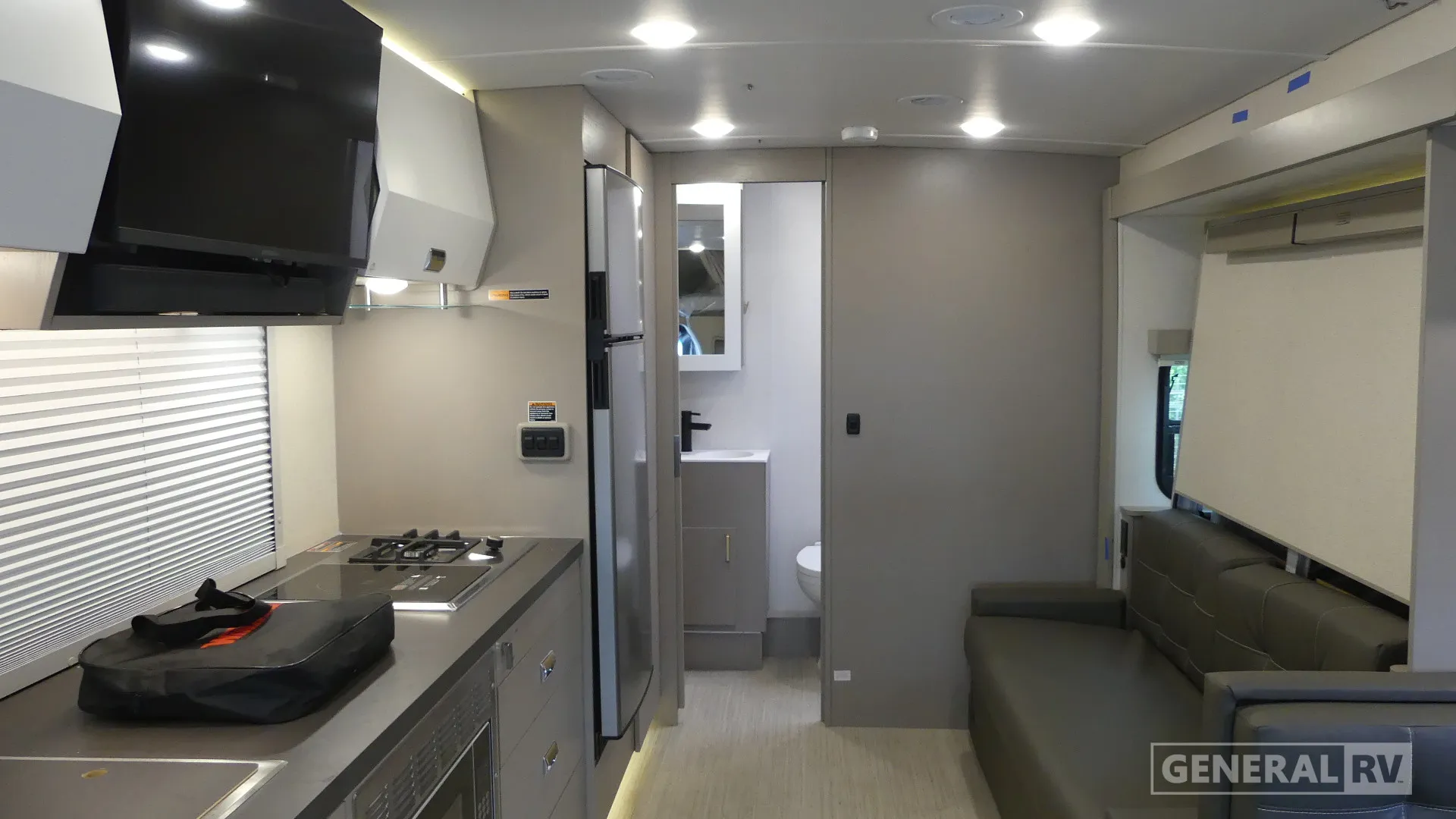 2027 Winnebago View 24D - Photo 3