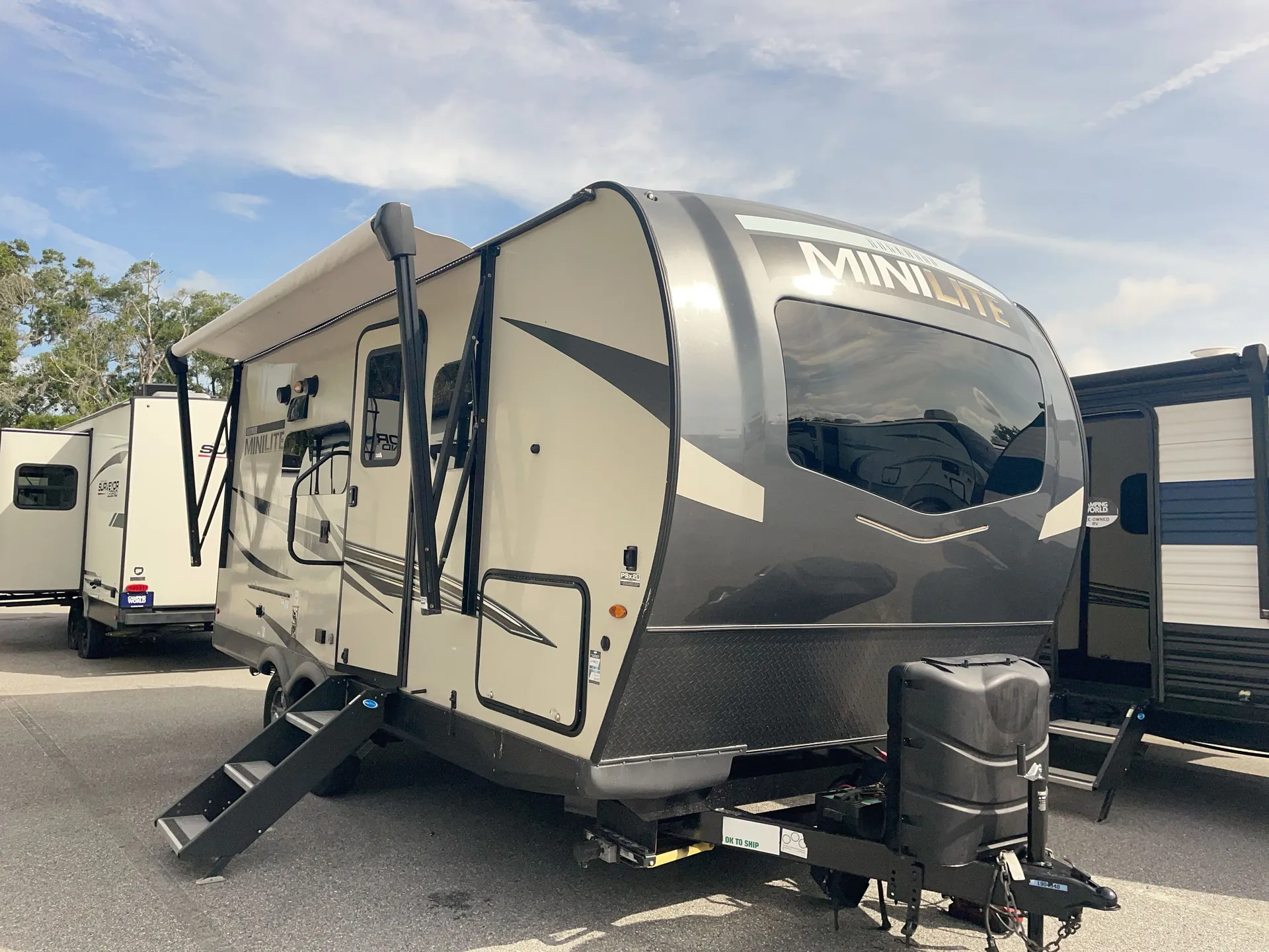 2022 Forest River Rockwood Mini Lite 2104S — campside