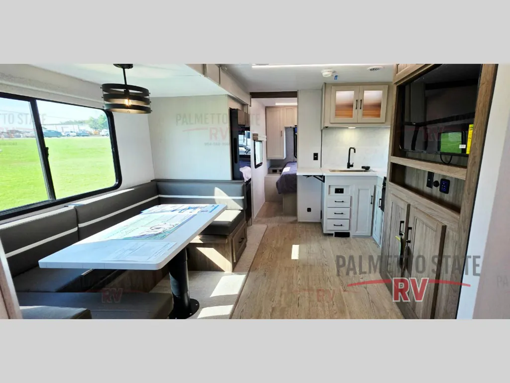 2026 Coachmen Freedom Express Ultra Lite 258BHS, Photos photo 8
