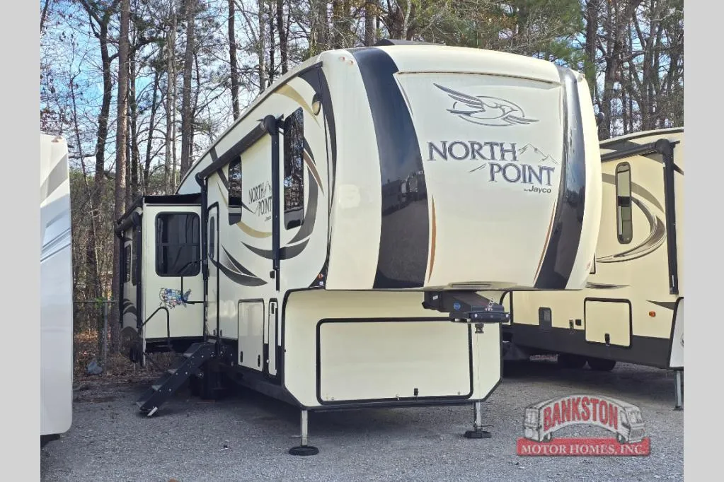 2017 Jayco North Point 315RLTS - Main photo