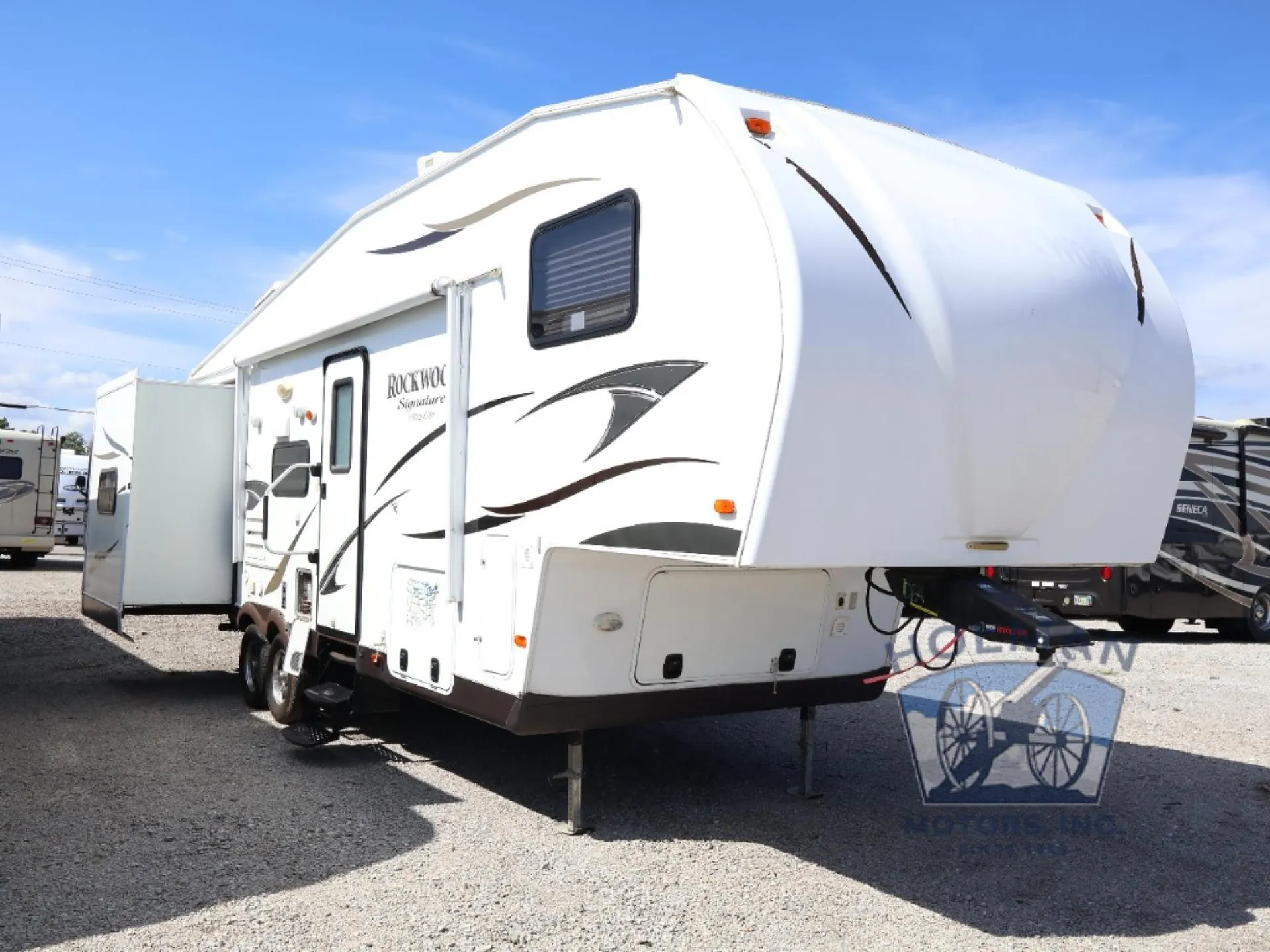 2014 Forest River Rockwood Signature Ultra Lite 8281WS - Photo 2