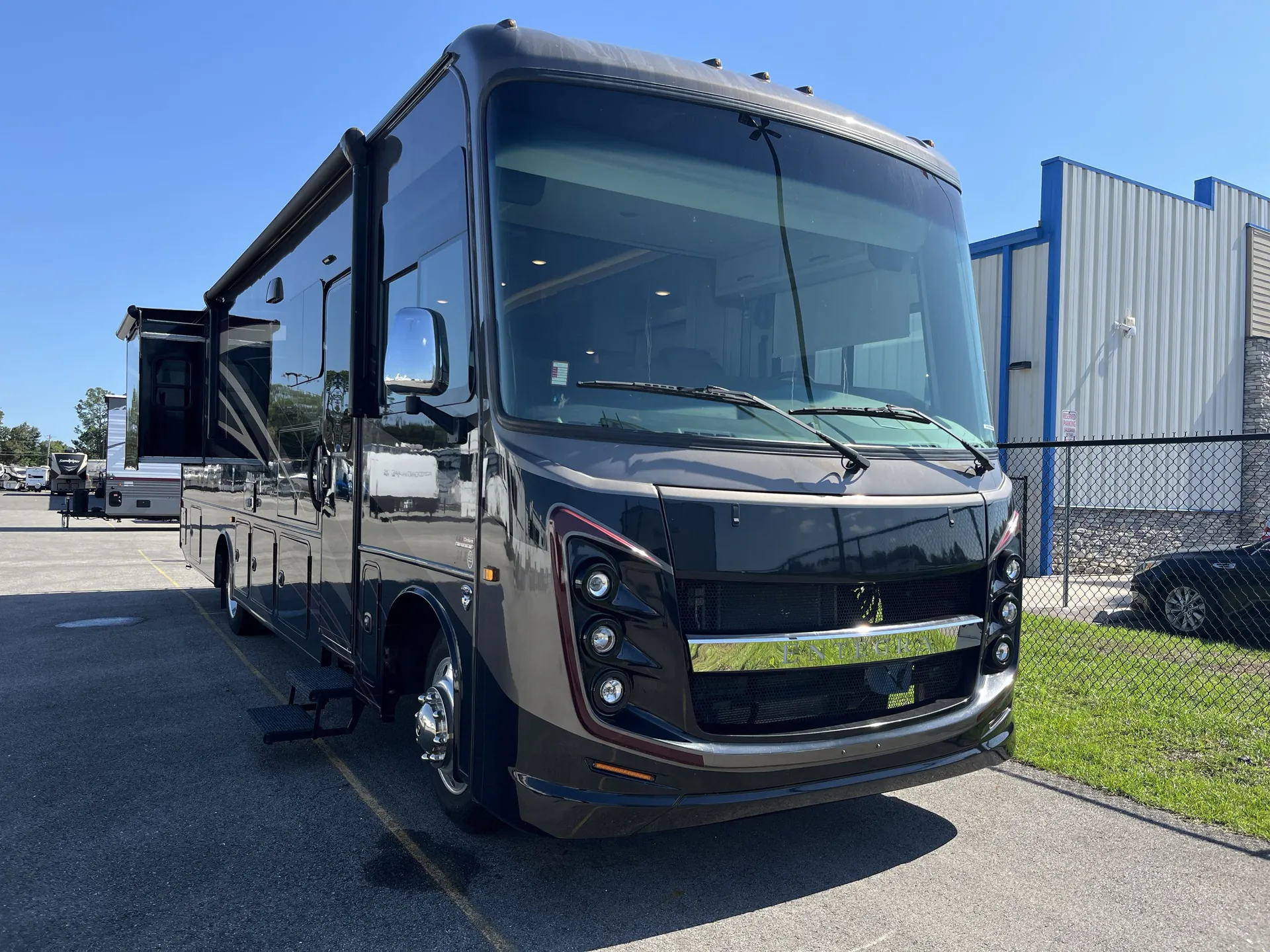 2023 Entegra Coach Vision XL 34B - Photo 2