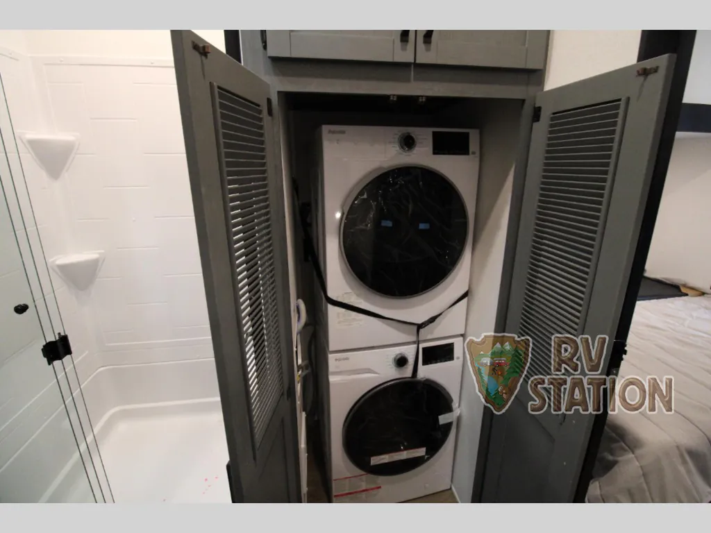 2027 Forest River Puma Vista 38VFL, Photos photo 6