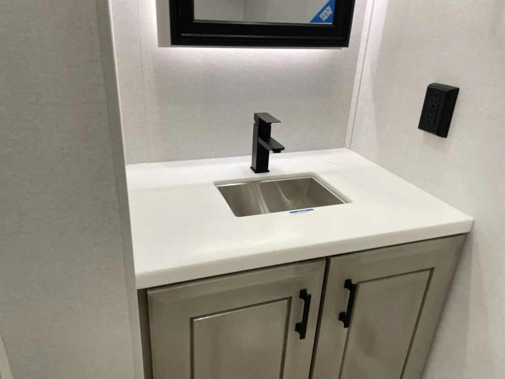 2027 Jayco Pinnacle 36FBTS, Photos photo 23