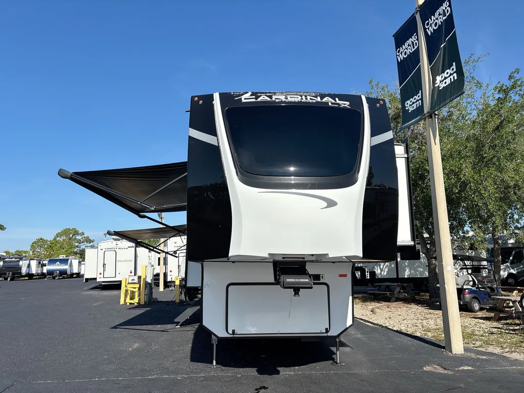 2022 Forest River Cardinal Luxury 380RLX, Photos photo 5