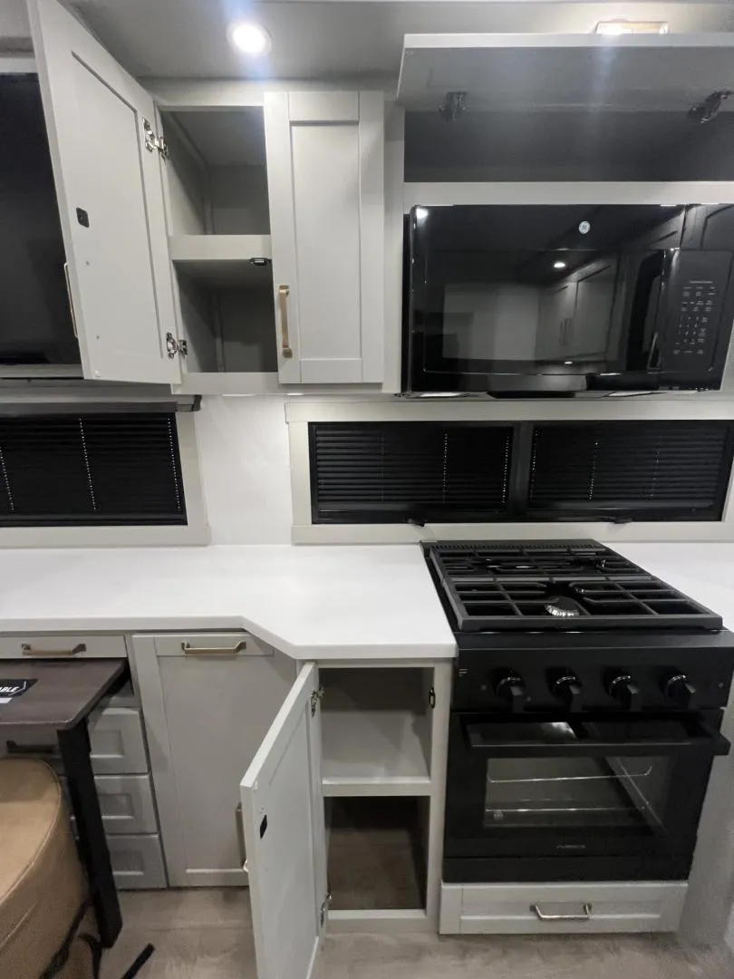 2026 Brinkley Model Z 2680, Photos photo 18