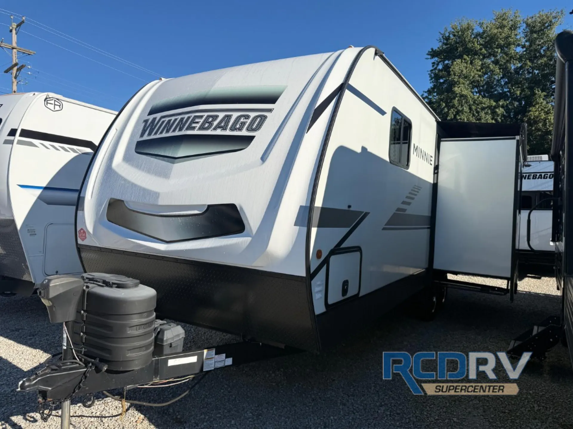 2021 Winnebago Minnie 2529RG - Photo 3