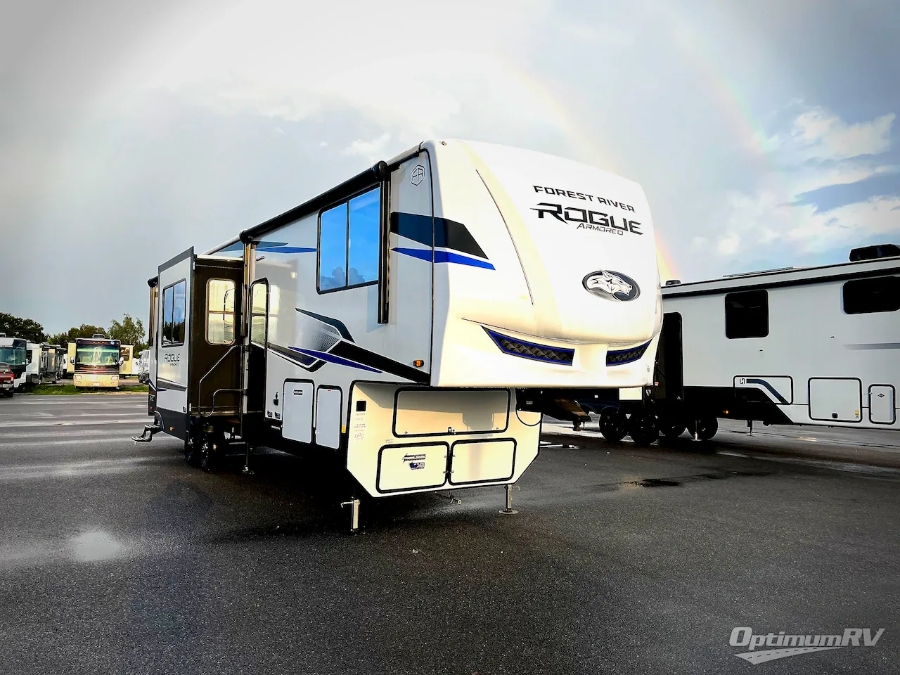 2025 Forest River Vengeance Rogue Armored 341GS11 dealer photo 1 from Optimum RV