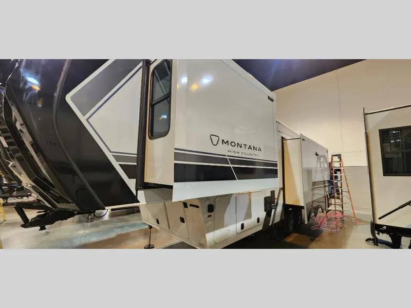 2026 Keystone Montana High Country 290RL - Photo 4