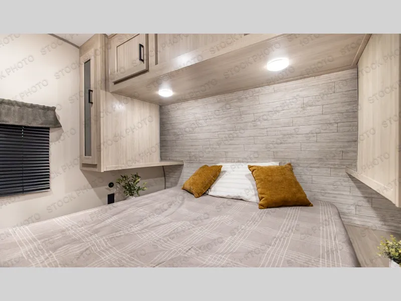 2026 Coachmen Catalina Legacy Edition 243RBS - Photo 4