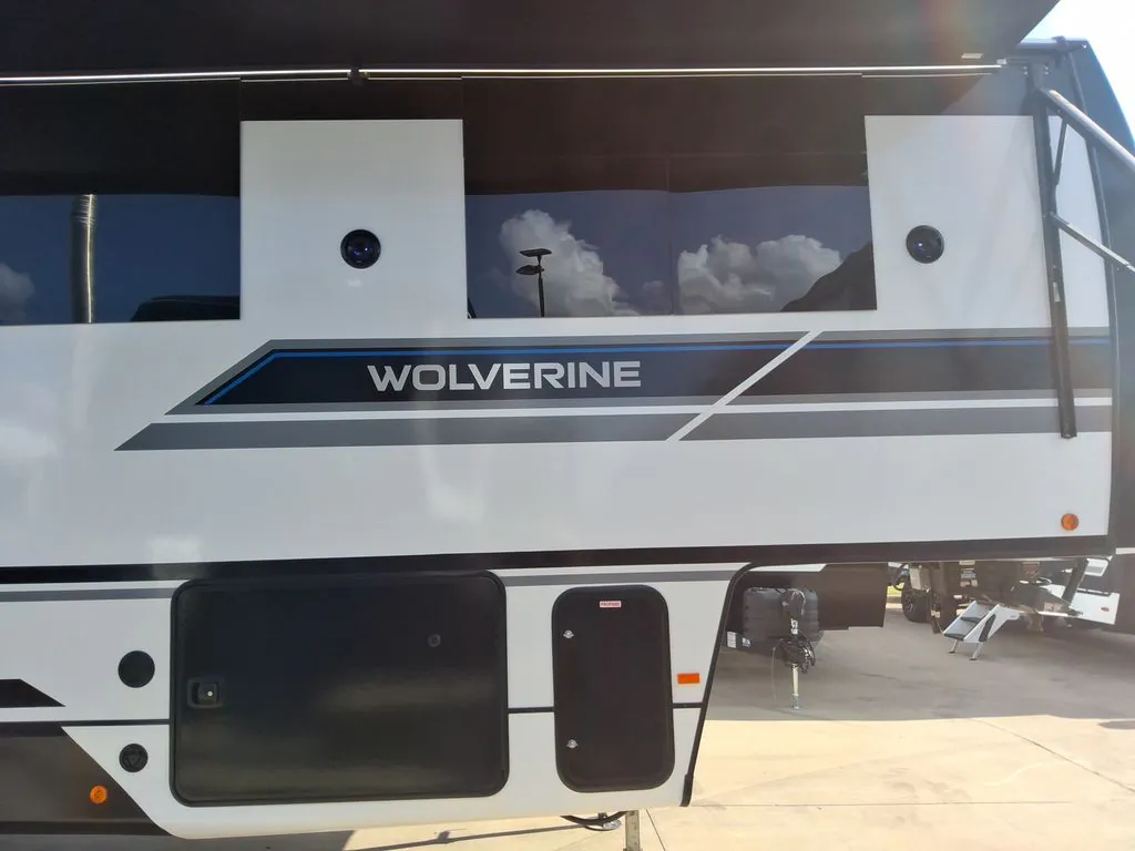 2027 Forest River RV WOLVERINE 32JF, Photos photo 4