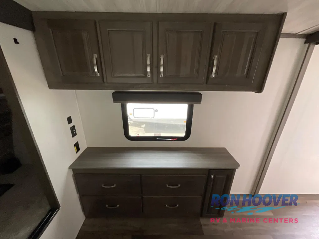 2022 Keystone RV Cougar Half-Ton 33RLI, Photos photo 30