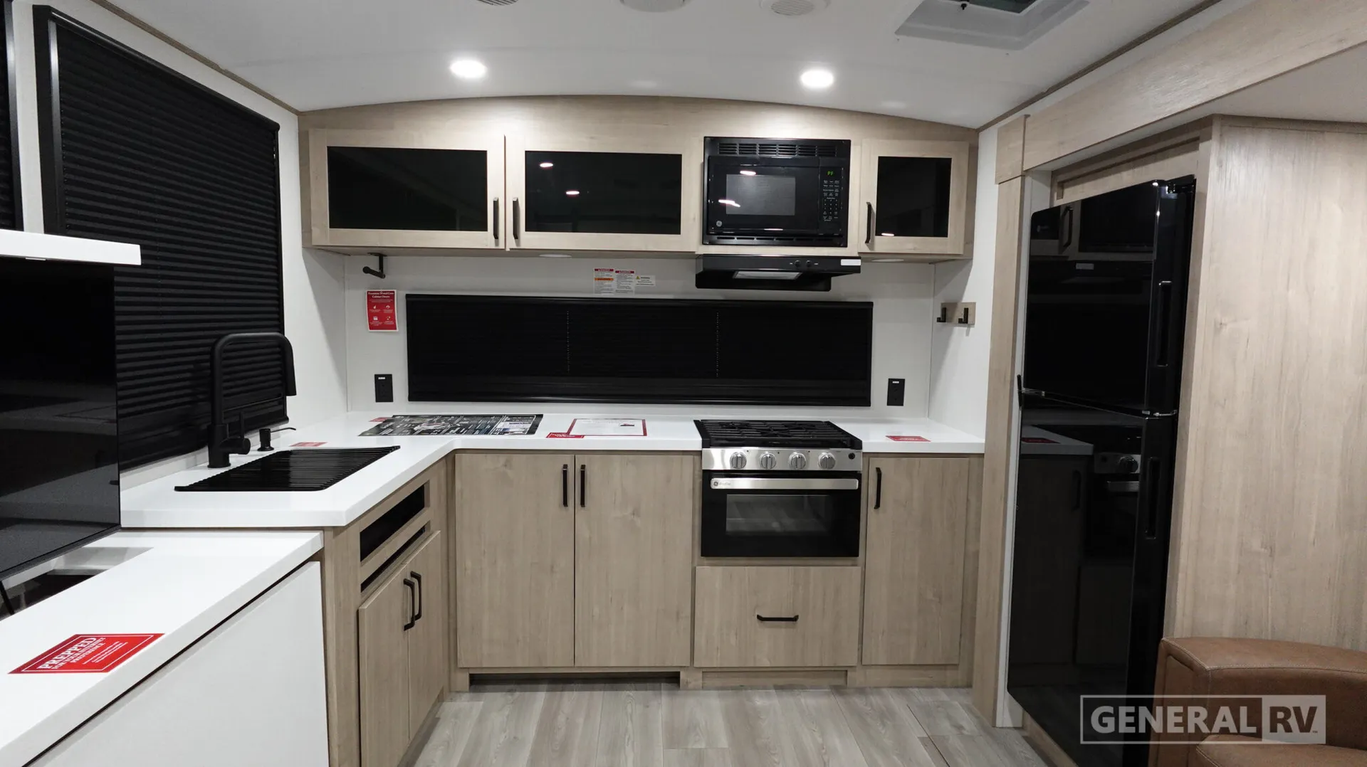 2026 Grand Design Imagine 2700BS - Photo 3