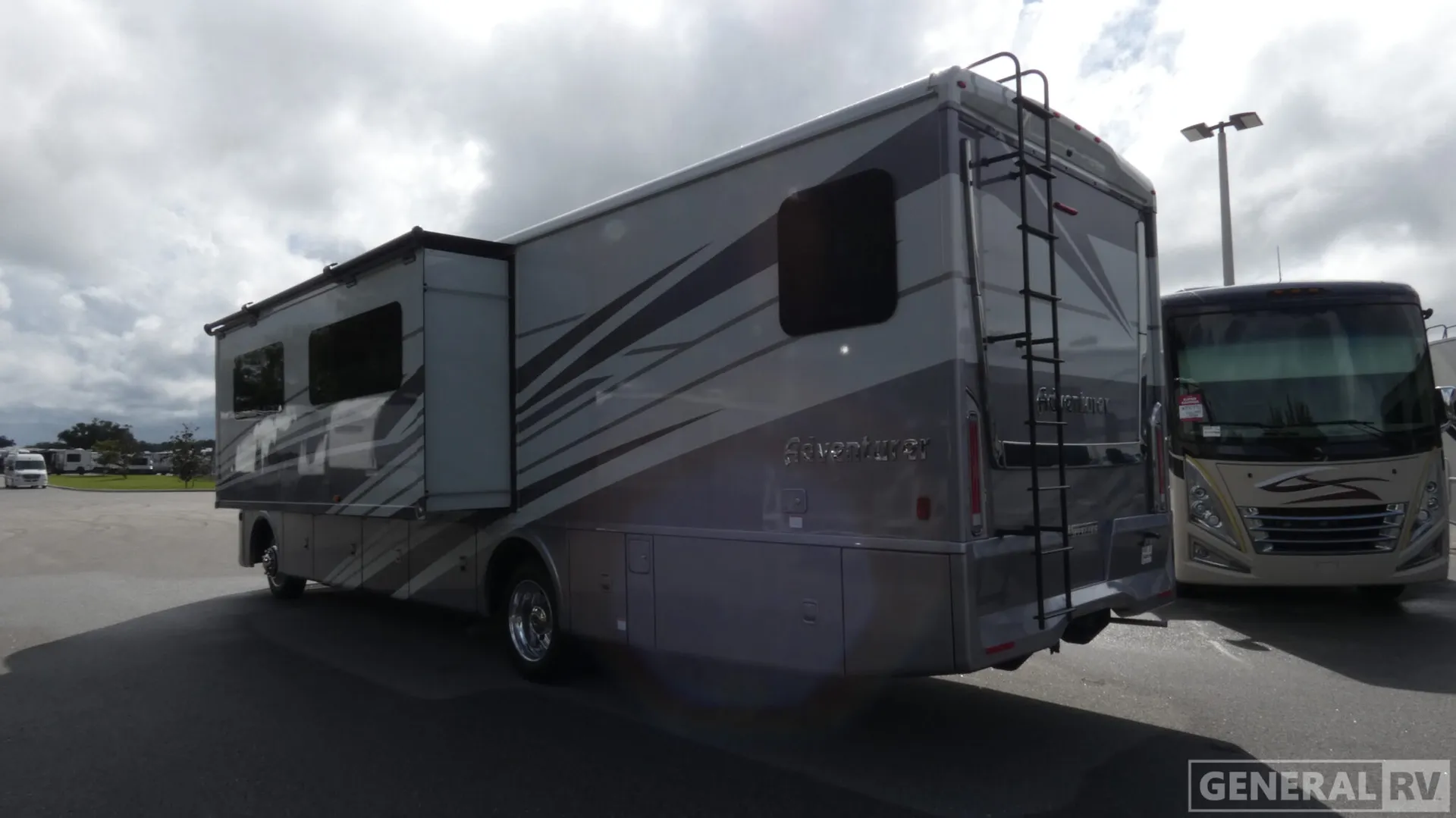 2026 Winnebago Adventurer 35F - Photo 4