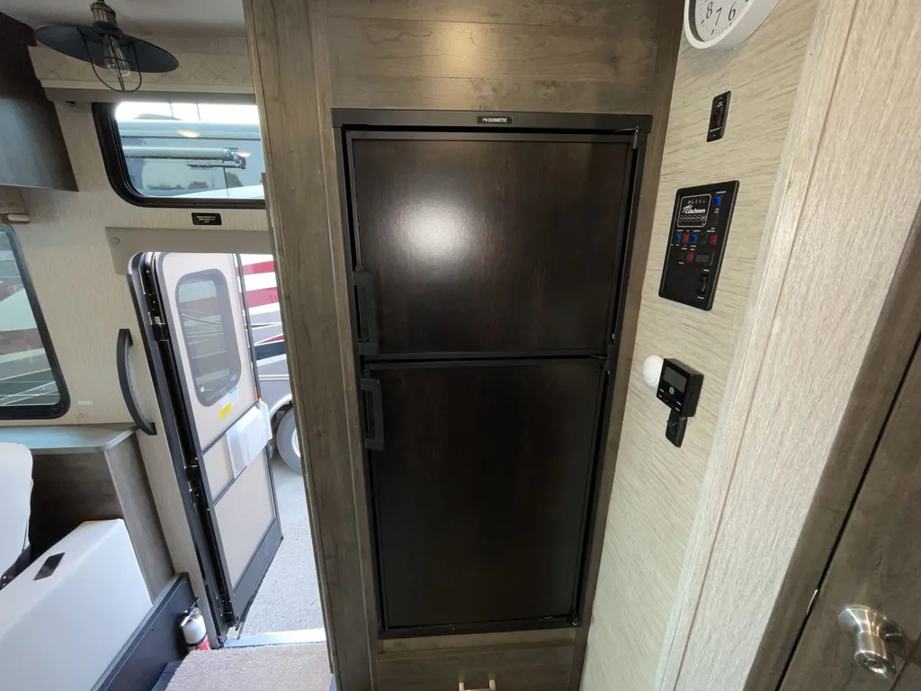 2023 Coachmen Pursuit 31BH, Photos photo 8