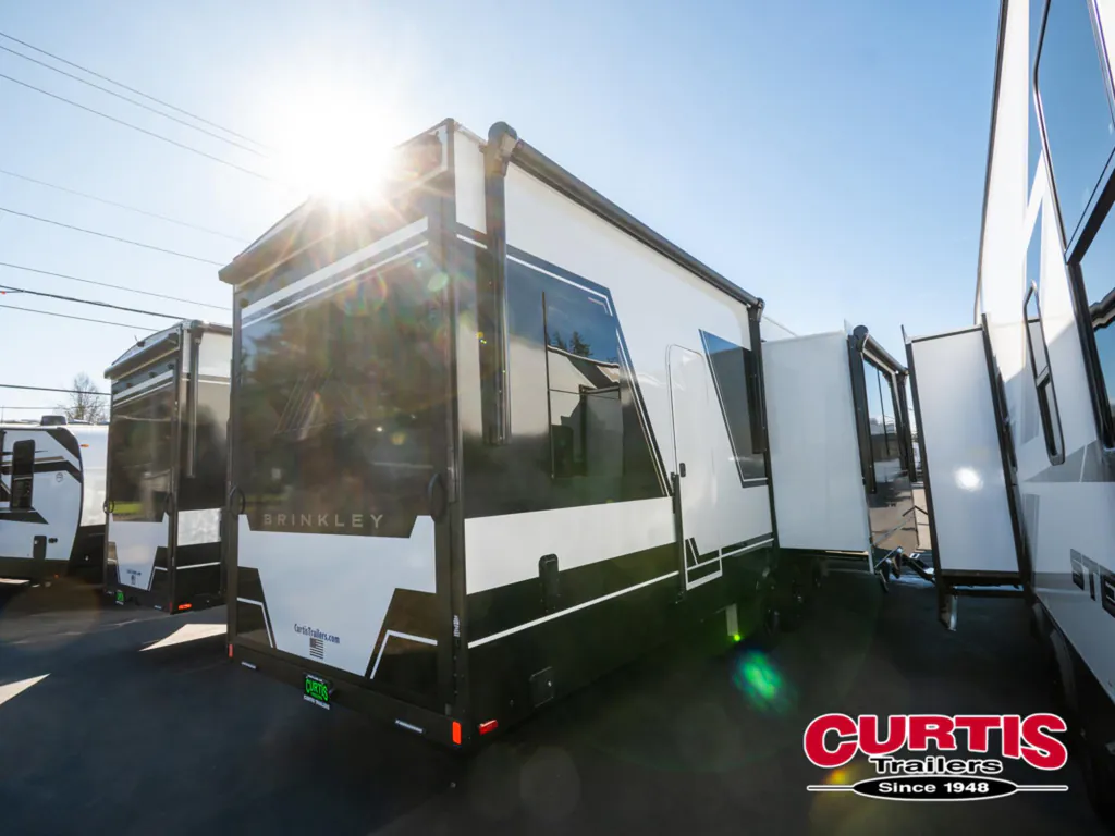 2026 Brinkley Model G 3950, Photos photo 3
