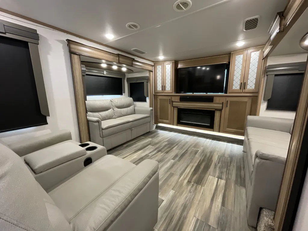 2023 Prime Time Sanibel 3802FLWB, Photos photo 4
