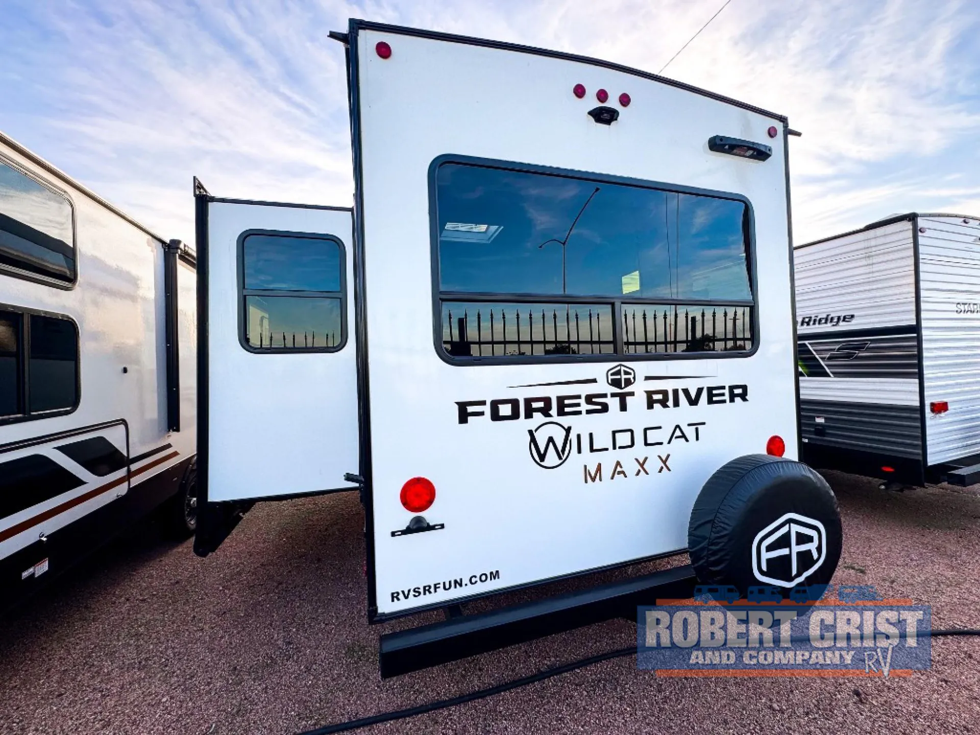 2026 Forest River Wildcat Maxx 261RLX dealer photo 8 from Robert Crist RV