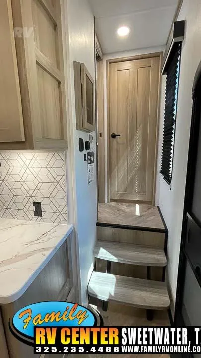 2026 Keystone Raptor 420, Photos photo 19