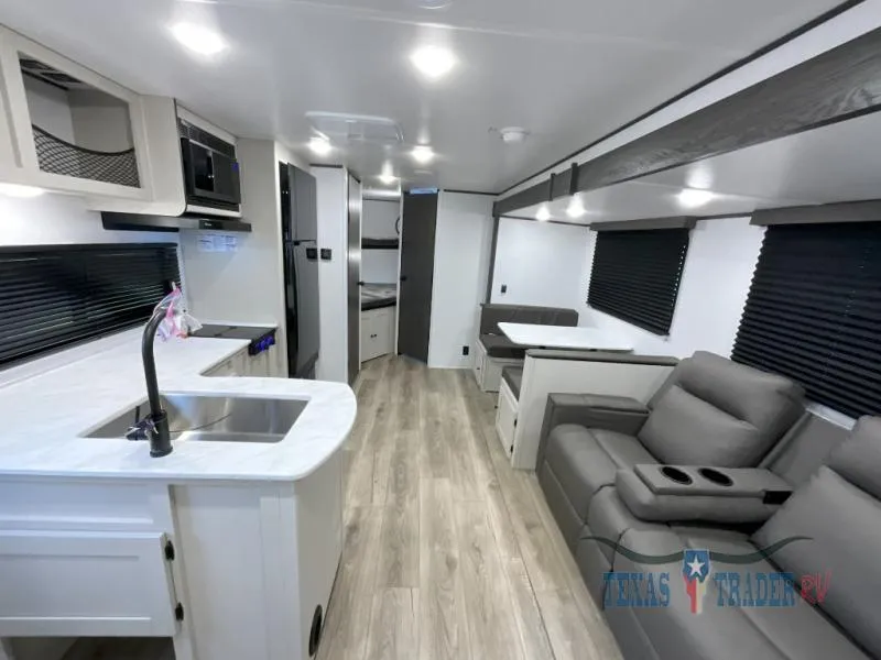 2025 Coachmen Northern Spirit SE 26BH - Photo 3