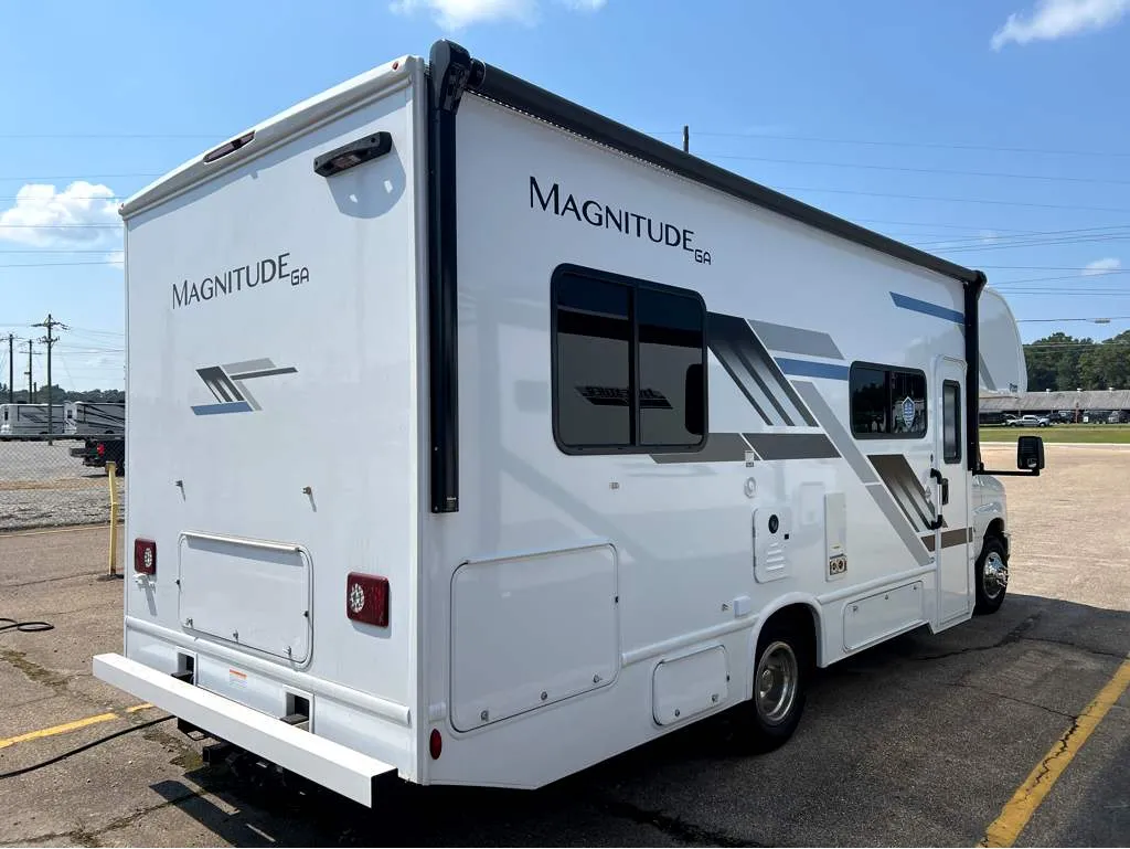 2026 Thor Motor Coach Magnitude GZ25 - Photo 4