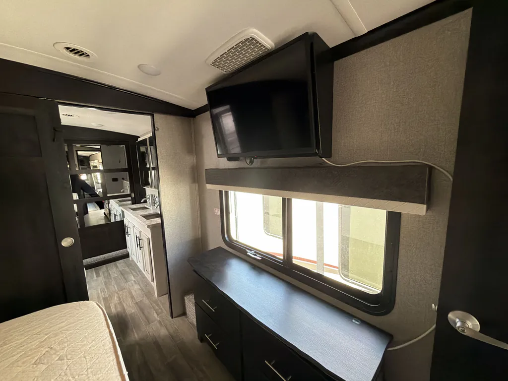 2021 Jayco North Point 387FBTS, Photos photo 22