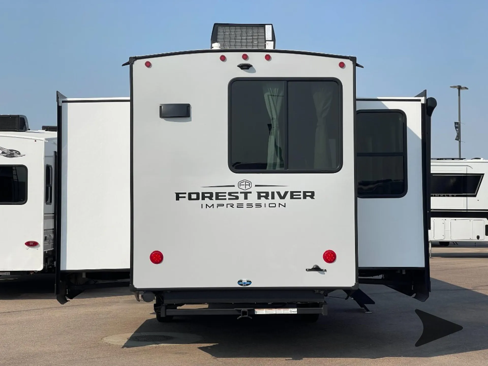 2027 Forest River Impression 360MYR — Photo 6