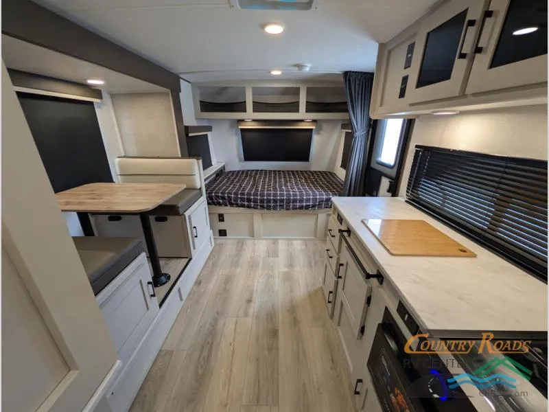 2027 Coachmen RV American Spirit Bijou 19BHB - Photo 4