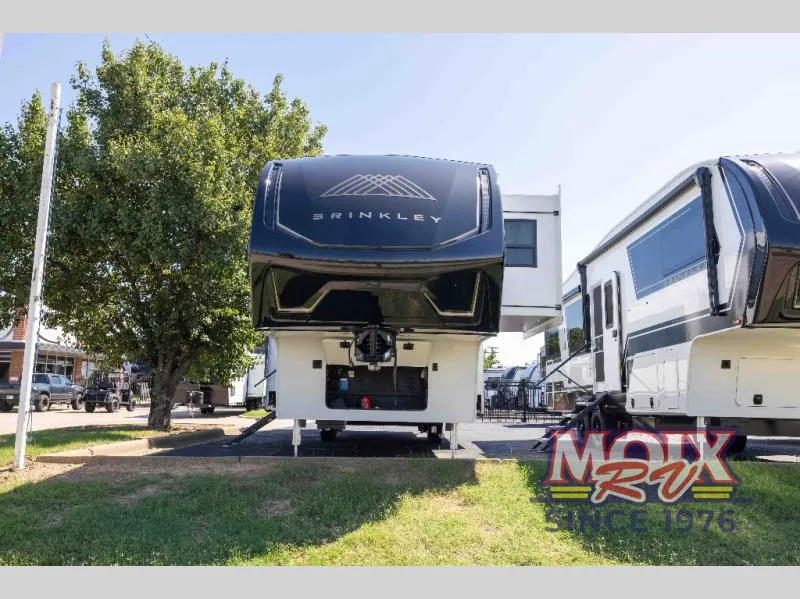 2026 Brinkley Model Z 3515 - Photo 3