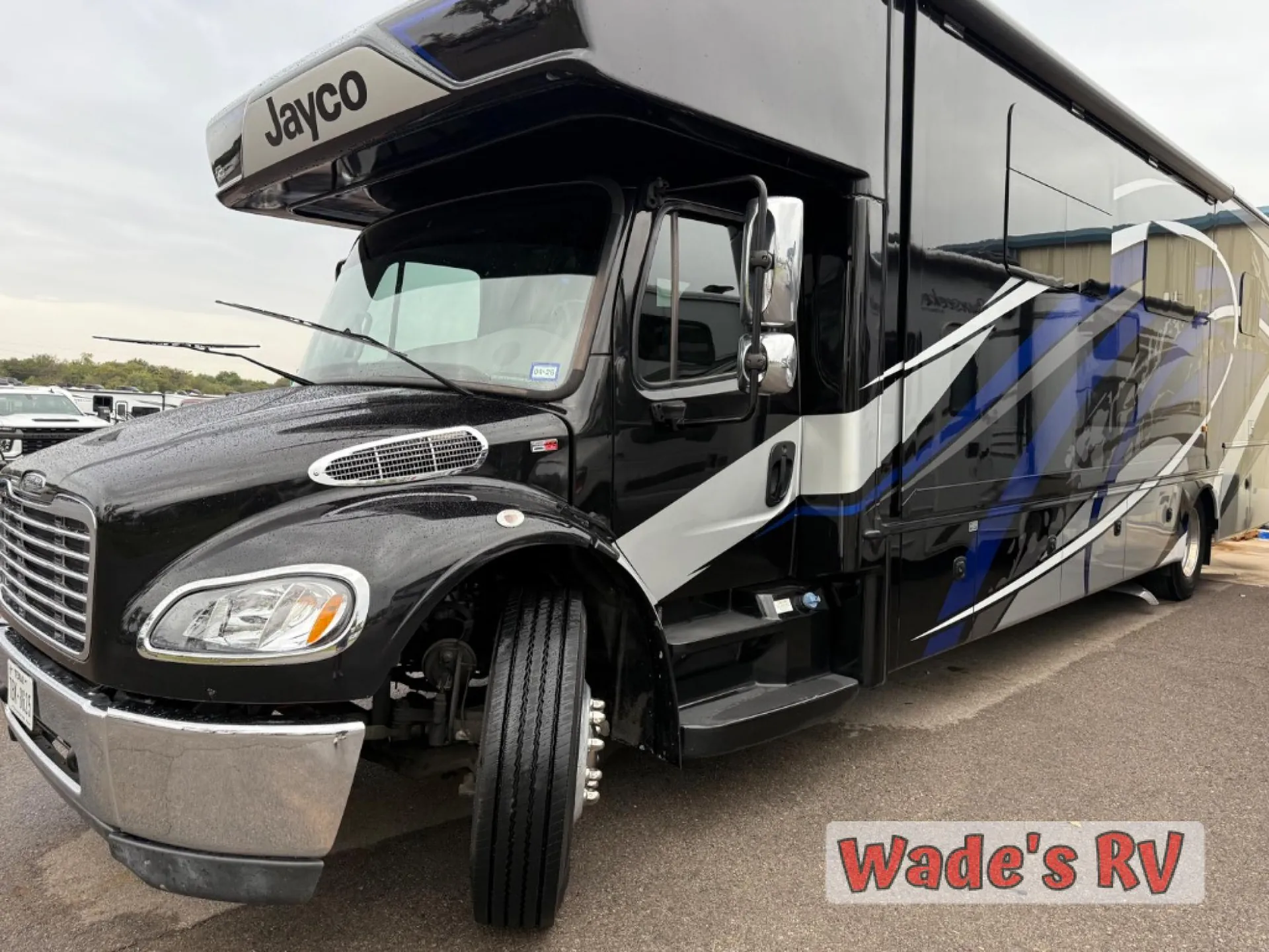 2022 Jayco Seneca 37K - Photo 4