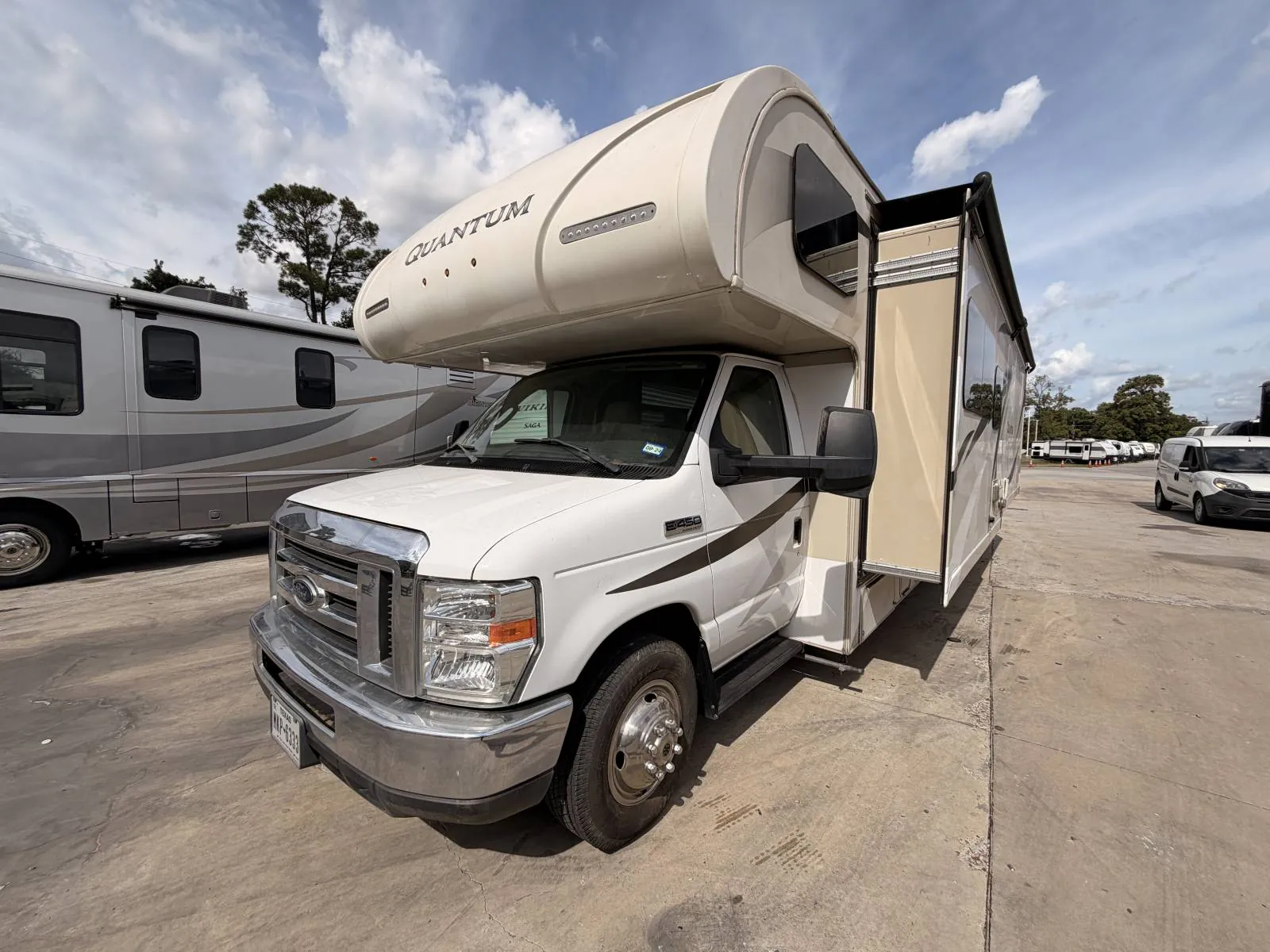 2017 Thor Motor Coach Quantum PD31 - Photo 2