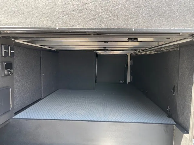 2026 Brinkley Model G 4000, Photos photo 21