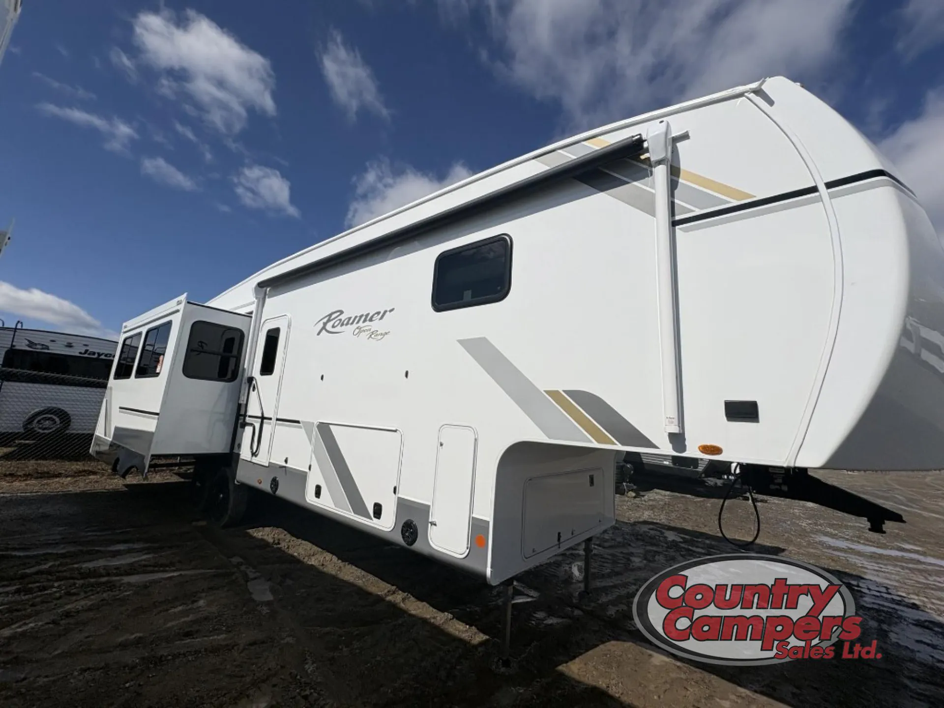 2026 Highland Ridge Roamer 32RLTS - Photo 2