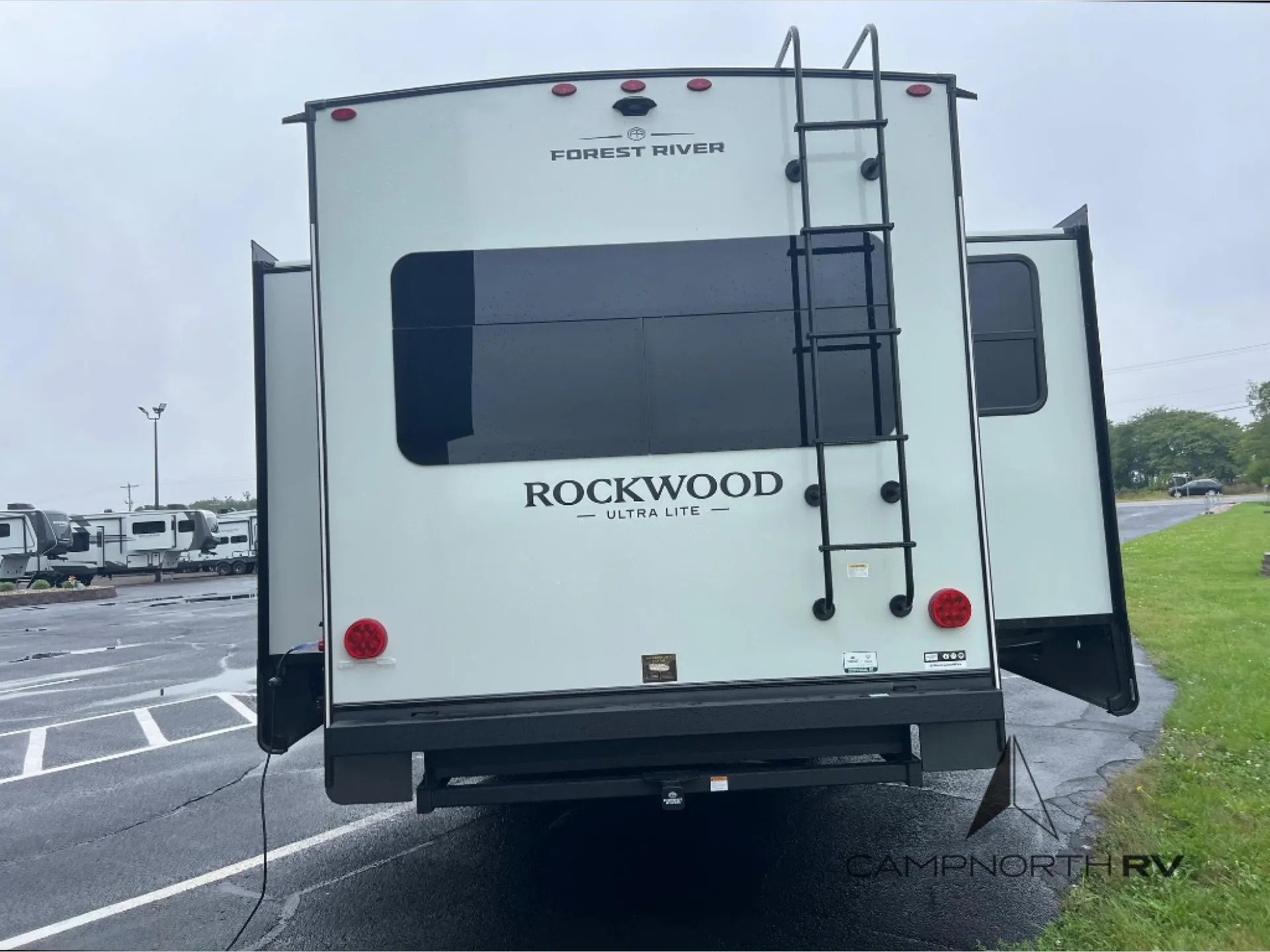2027 Forest River Rockwood Ultra Lite 2916RL - Photo 4