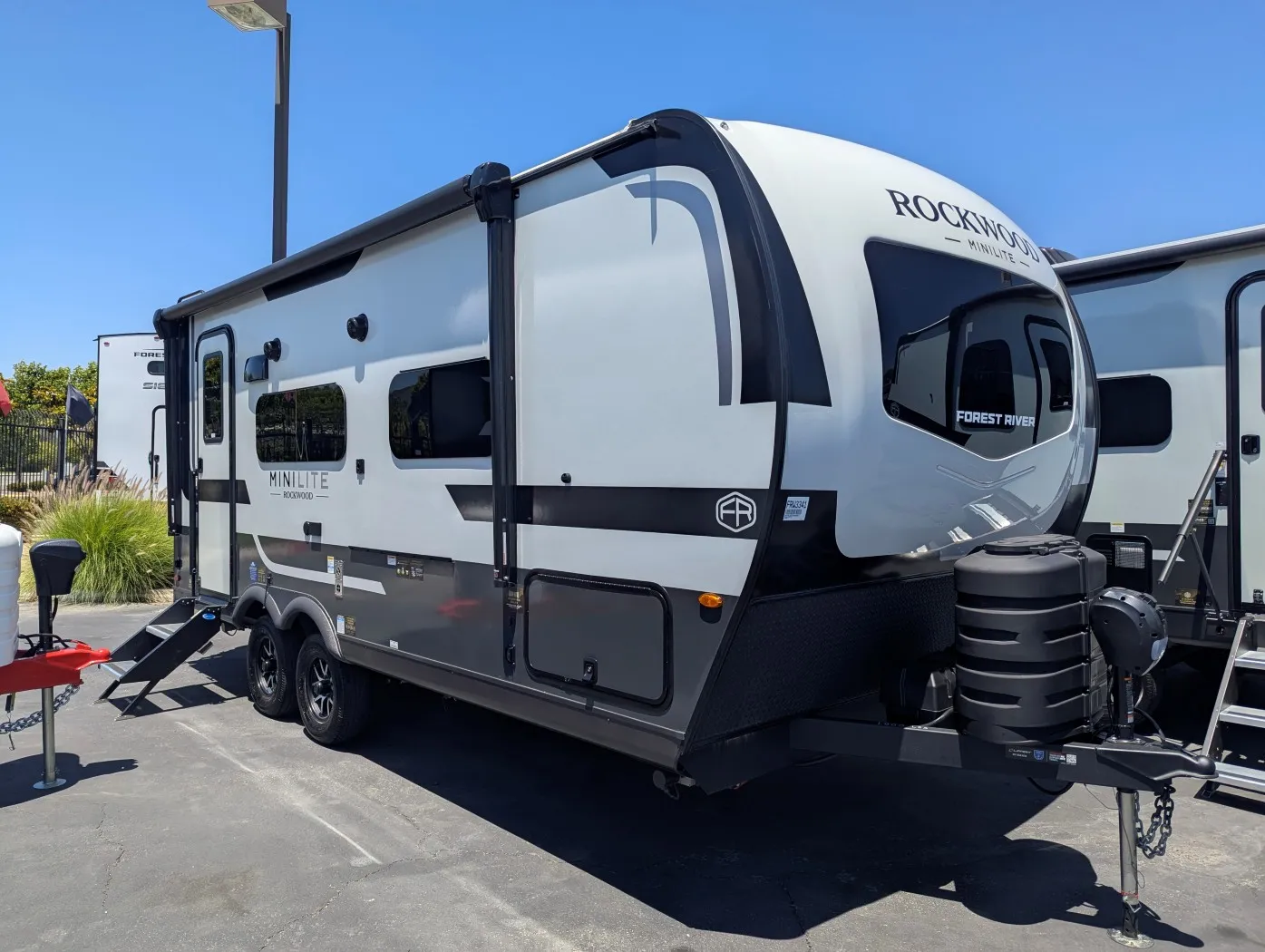 2026 Forest River Rockwood Mini Lite 2109S - Photo 2