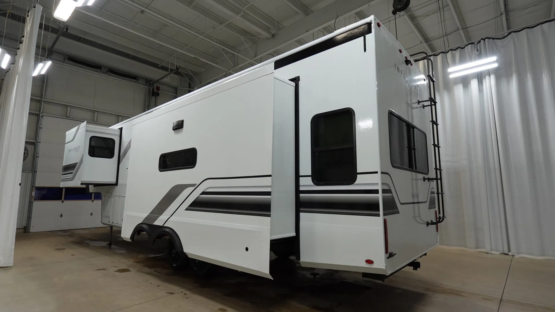 2026 Grand Design Influence 3003RL - Photo 4