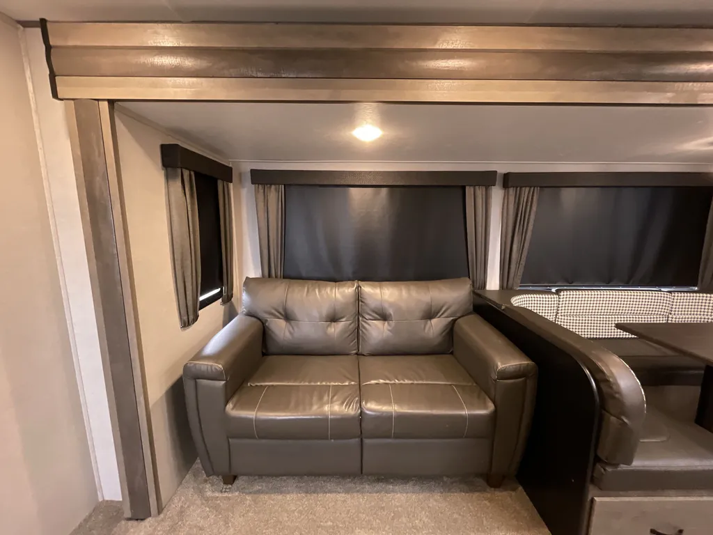 2021 Forest River Vibe 28BH, Photos photo 8