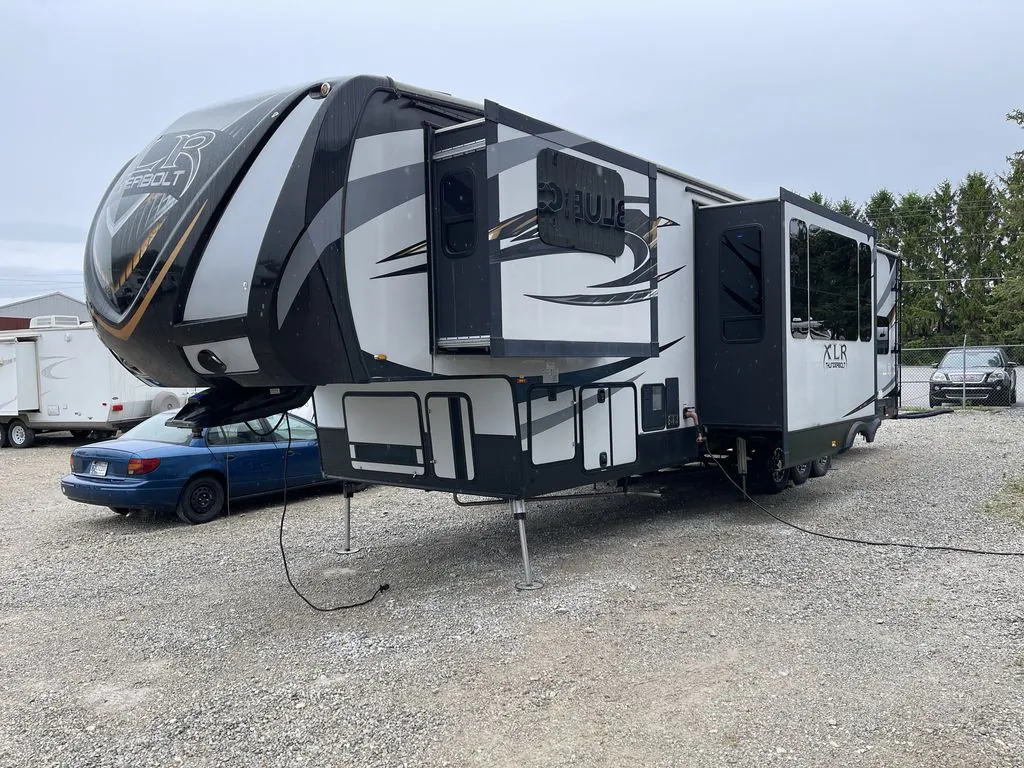 2016 Forest River XLR Thunderbolt 415AMP - Photo 4