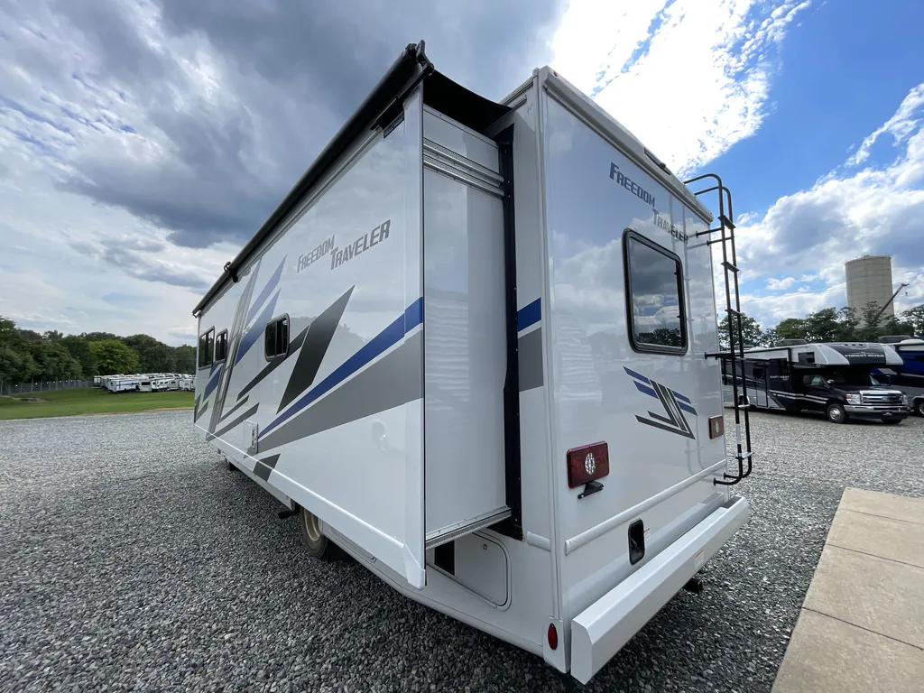2026 Thor Motor Coach Freedom Traveler A29, Photos photo 2