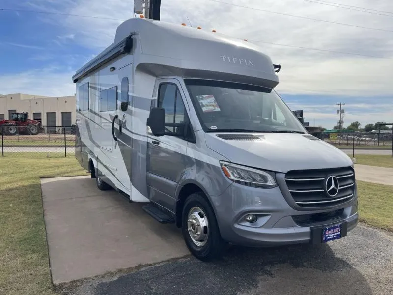 2026 Tiffin Wayfarer 25 XLW - Photo 2
