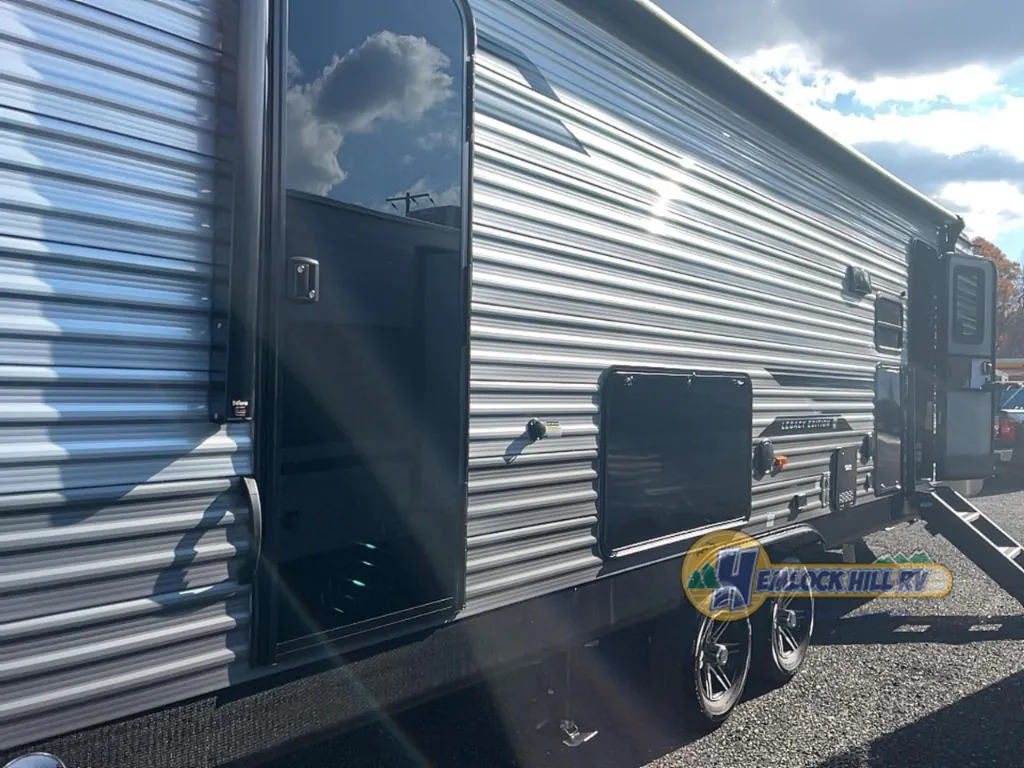 2026 Coachmen Catalina Legacy Edition 273DBHCK, Photos photo 7