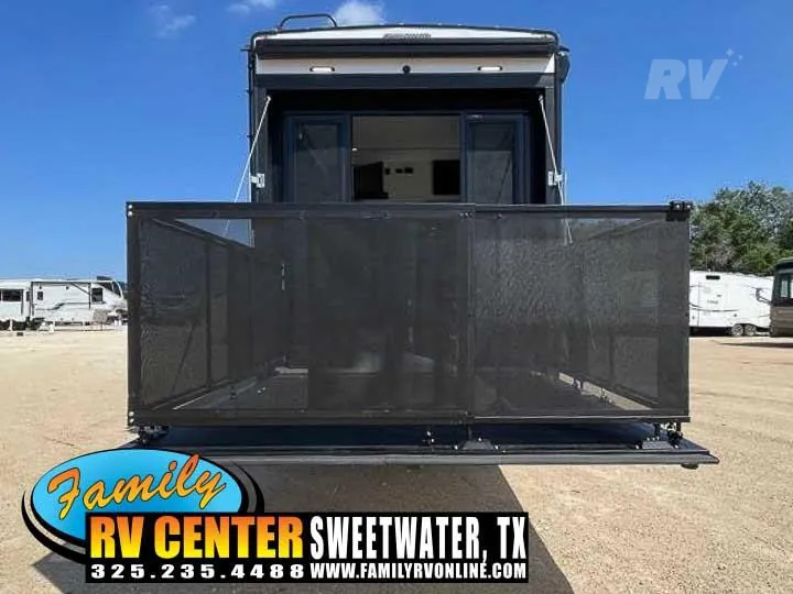2026 Keystone Raptor 420, Photos photo 33