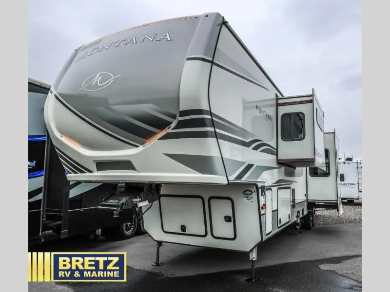 2023 Keystone Montana 3901RK - Photo 4