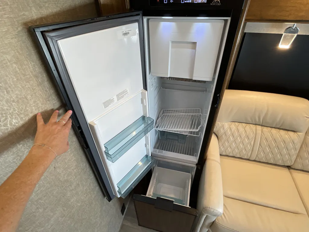 2018 Tiffin Wayfarer 24 TW, Photos photo 9