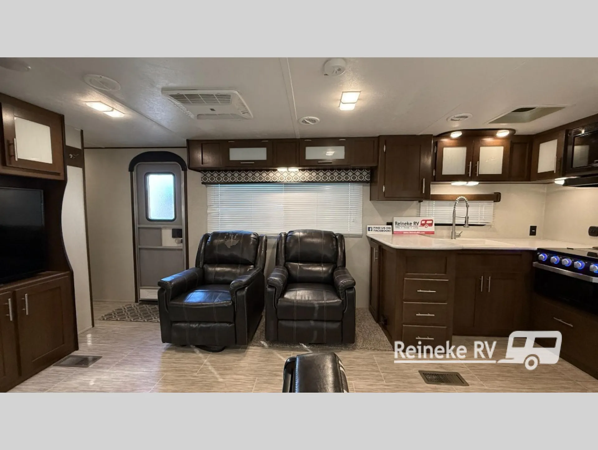 2019 Prime Time Avenger ATI 27RKS - Photo 3