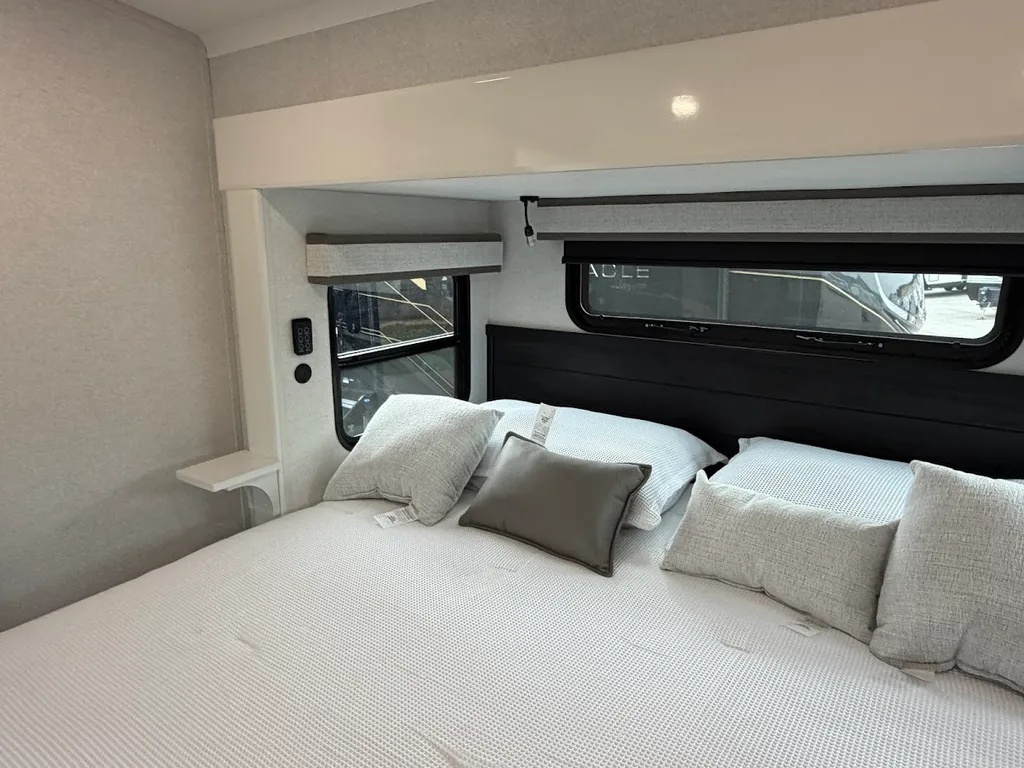 2026 Jayco Pinnacle 36FBTS, Photos photo 71