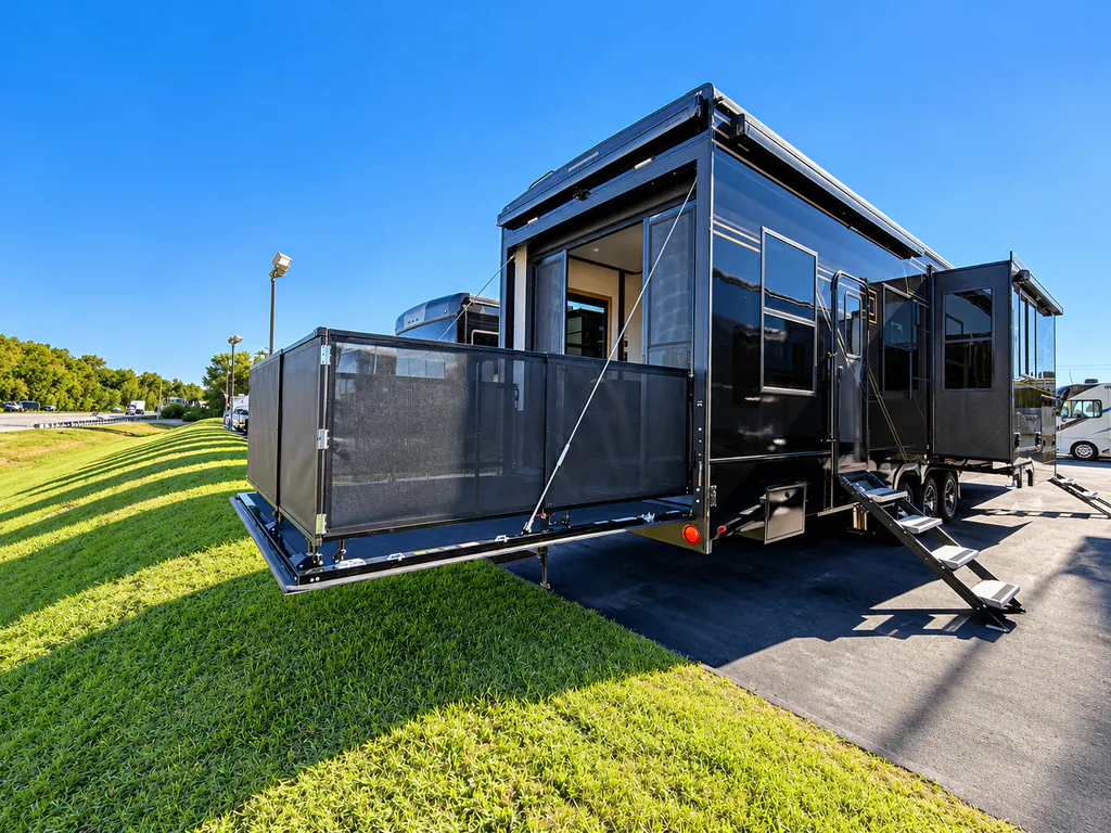 2026 Keystone Raptor 441, Photos photo 12