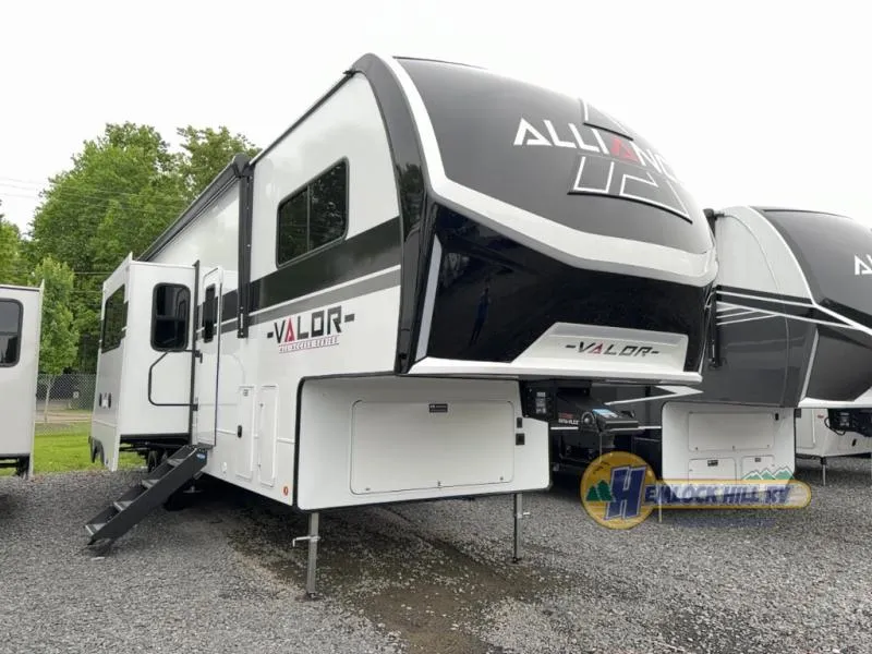 2026 Alliance RV Valor 32A10 - Photo 2