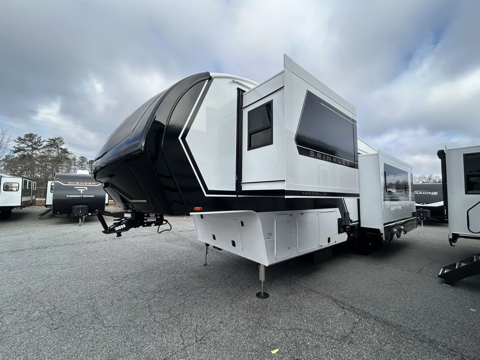 2026 Brinkley MODEL Z 3200 - Photo 4